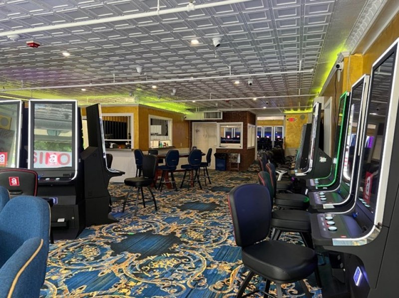 Explore chicken road game